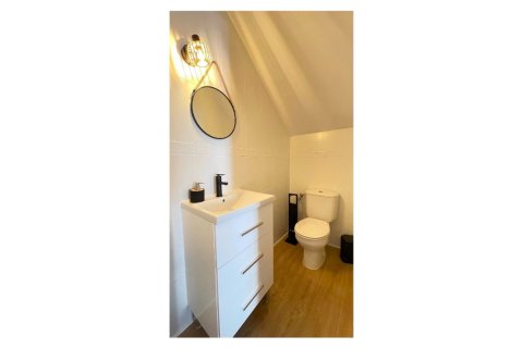 Kaupunkipientalo myytävänä Alicante, Espanja, 3 makuuhuonetta, 84 m2 No. 145413 - kuva 15