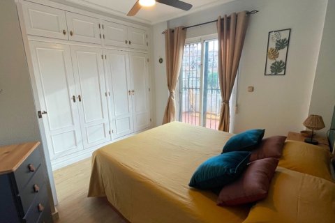 Kaupunkipientalo myytävänä Alicante, Espanja, 3 makuuhuonetta, 84 m2 No. 145413 - kuva 19