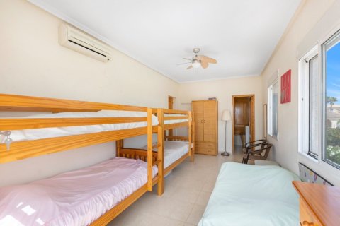 Villa pārdošanā San Fulgencio, Alicante, Spānijā 5 istabas, 273 m2 Nr. 145408 - attēls 30