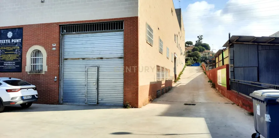 Commercial property in Mataro, Barcelona, Spain 1284 sq.m. No. 167234
