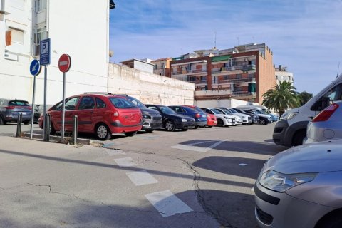 Land plot for sale in Esplugues de Llobregat, Barcelona, Spain No. 167232 - photo 7