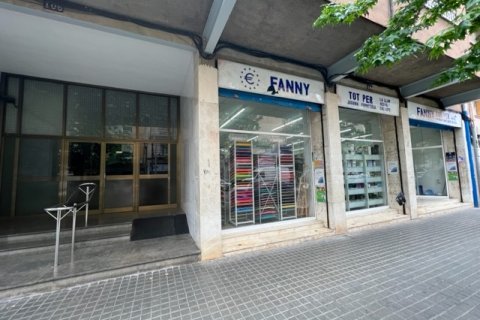 Varasto Mataro, Barcelona, Espanja 571 m2 No. 167235