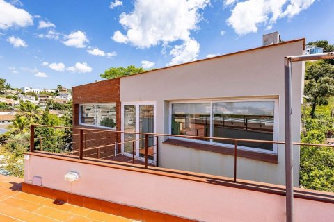 House for sale in Sitges, Barcelona, Spain 6 bedrooms, 354 sq.m. No. 177842 - photo 6