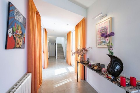 House for sale in Sitges, Barcelona, Spain 6 bedrooms, 354 sq.m. No. 177842 - photo 24