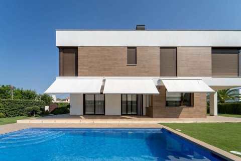 House for sale in Spain 5 bedrooms, 529 sq.m. No. 177841 - photo 6