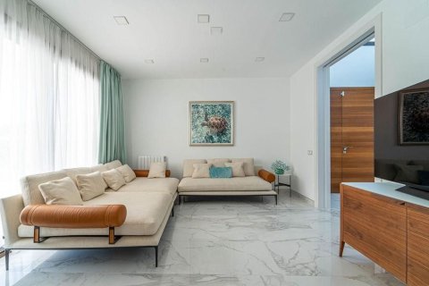 House for sale in Spain 5 bedrooms, 529 sq.m. No. 177841 - photo 14