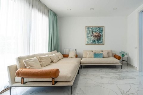 House for sale in Spain 5 bedrooms, 529 sq.m. No. 177841 - photo 10