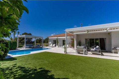 House for sale in Sant Pere de Ribes, Barcelona, Spain 6 bedrooms, 350 sq.m. No. 177843 - photo 2