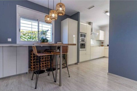 House for sale in Sant Pere de Ribes, Barcelona, Spain 6 bedrooms, 350 sq.m. No. 177843 - photo 22
