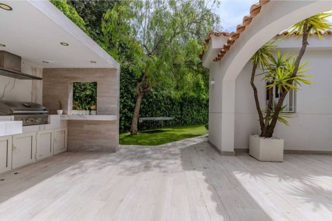House for sale in Sant Pere de Ribes, Barcelona, Spain 6 bedrooms, 350 sq.m. No. 177843 - photo 11