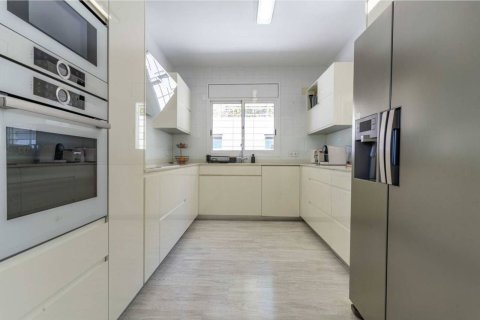 House for sale in Sant Pere de Ribes, Barcelona, Spain 6 bedrooms, 350 sq.m. No. 177843 - photo 20