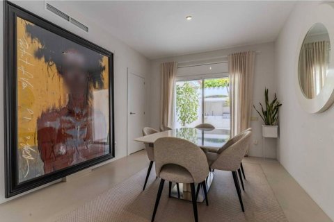 House for sale in Sant Pere de Ribes, Barcelona, Spain 6 bedrooms, 350 sq.m. No. 177843 - photo 18