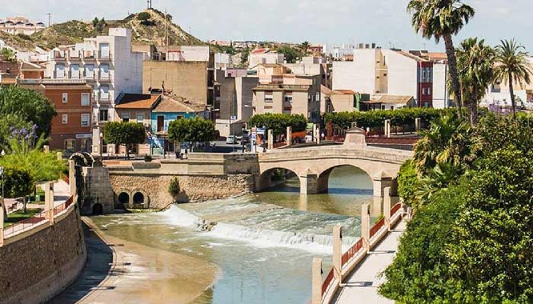 Tontti Rojales, Alicante, Espanja No. 183900