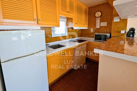 House for sale in Cadaques, Girona, Spain 3 bedrooms, 80 sq.m. No. 160093 - photo 8