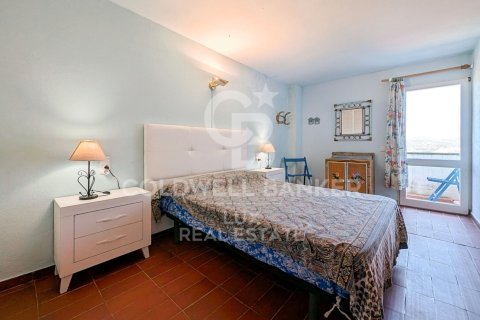 House for sale in Cadaques, Girona, Spain 3 bedrooms, 80 sq.m. No. 160093 - photo 11