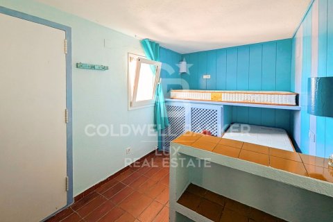 House for sale in Cadaques, Girona, Spain 3 bedrooms, 80 sq.m. No. 160093 - photo 18