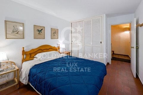 House for sale in Cadaques, Girona, Spain 3 bedrooms, 80 sq.m. No. 160093 - photo 14