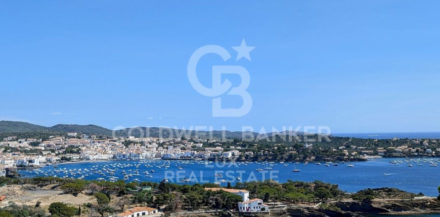 House in Cadaques, Girona, Spain 3 bedrooms, 80 sq.m. No. 160093