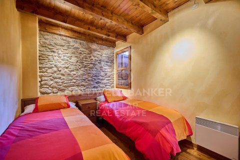 Kolmio myytävänä Girona, Espanja, 4 makuuhuonetta, 200 m2 No. 160099 - kuva 25