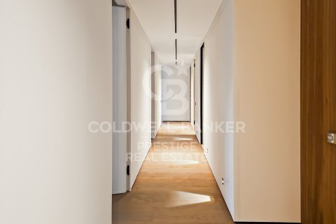 Lägenhet till salu i Barcelona, Spanien 5 sovrum, 280 kvm. Nr. 160096 - foto 21