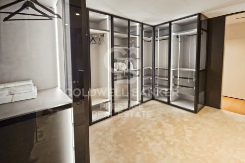 Lägenhet till salu i Barcelona, Spanien 5 sovrum, 280 kvm. Nr. 160096 - foto 15