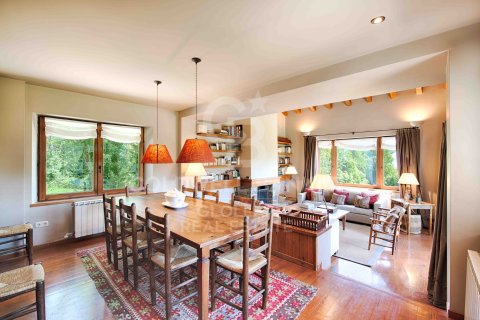 House à vendre à Girona, Espagne, 4 chambres, 240 m2 No. 160097 - photo 13