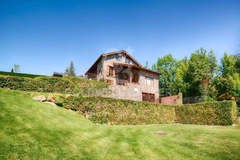 House à vendre à Girona, Espagne, 4 chambres, 240 m2 No. 160097 - photo 1