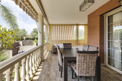 Villa for sale in Cambrils, Tarragona, Spain 5 bedrooms, 310 sq.m. No. 180622 - photo 3