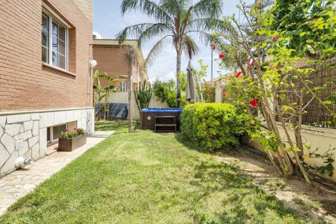 Villa for sale in Cambrils, Tarragona, Spain 5 bedrooms, 310 sq.m. No. 180622 - photo 16