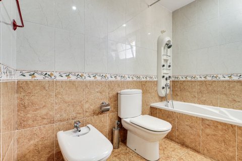 Villa for sale in Cambrils, Tarragona, Spain 5 bedrooms, 310 sq.m. No. 180622 - photo 23