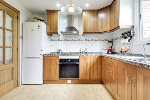 Villa for sale in Cambrils, Tarragona, Spain 5 bedrooms, 310 sq.m. No. 180622 - photo 9