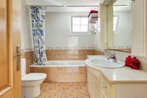 Villa for sale in Cambrils, Tarragona, Spain 5 bedrooms, 310 sq.m. No. 180622 - photo 22