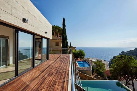 Villa zum Verkauf in Lloret de Mar, Girona, Spanien 4 Schlafzimmer, 331 m2 Nr. 180624 - Foto 10