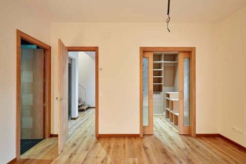 Villa zum Verkauf in Lloret de Mar, Girona, Spanien 4 Schlafzimmer, 331 m2 Nr. 180624 - Foto 25