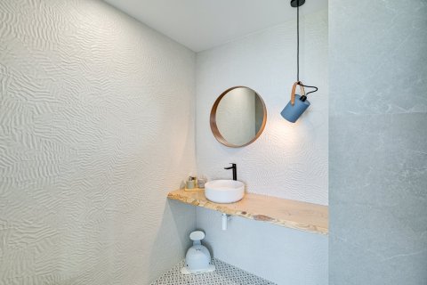 Villa for sale in Santa Susanna, Barcelona, Spain 6 bedrooms, 445 sq.m. No. 180623 - photo 26
