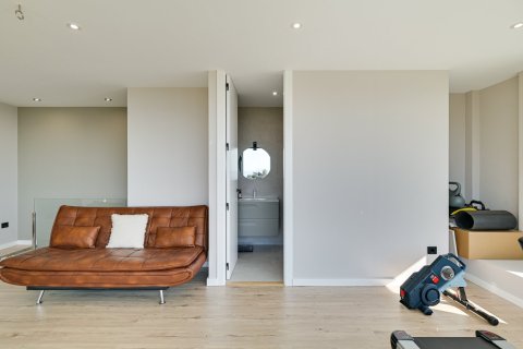 Villa for sale in Santa Susanna, Barcelona, Spain 6 bedrooms, 445 sq.m. No. 180623 - photo 18