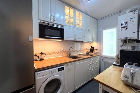 Apartment for sale Madrid, Spain 2 bedrooms, 60 sq.m. No. 109488 - photo 16