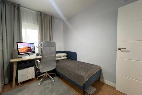 Apartment for sale Madrid, Spain 2 bedrooms, 60 sq.m. No. 109488 - photo 15