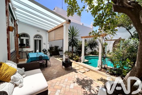 Dom w Puerto Real, Cadiz, Hiszpania 6 sypialni, 408 mkw. nr 152495 – zdjęcie 19