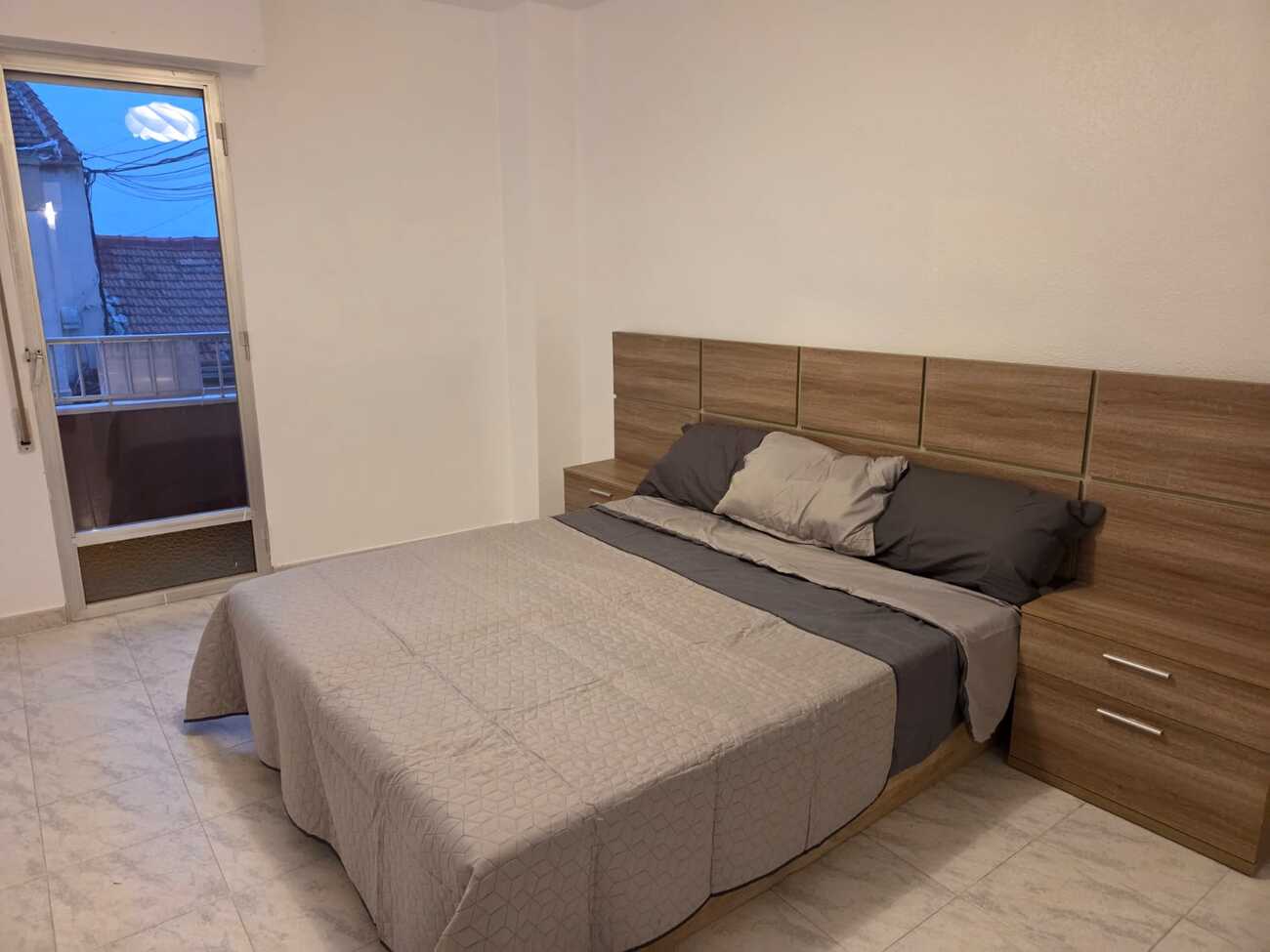 Apartamento en Torrevieja, Alicante, España 3 dormitorios, 95 m2 No. 193191