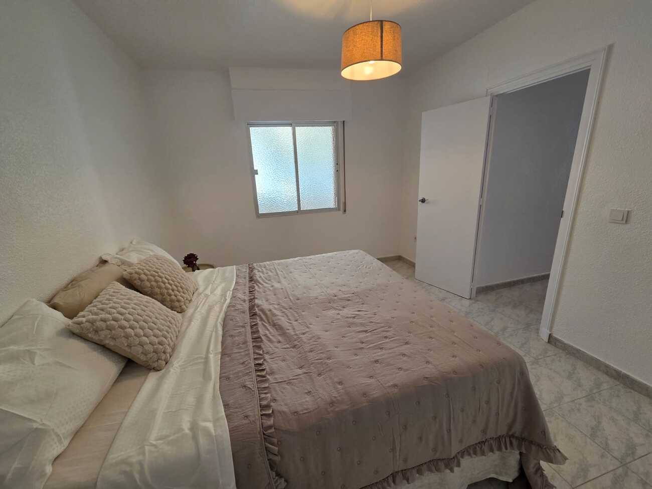 Apartamento en Torrevieja, Alicante, España 3 dormitorios, 95 m2 No. 193191