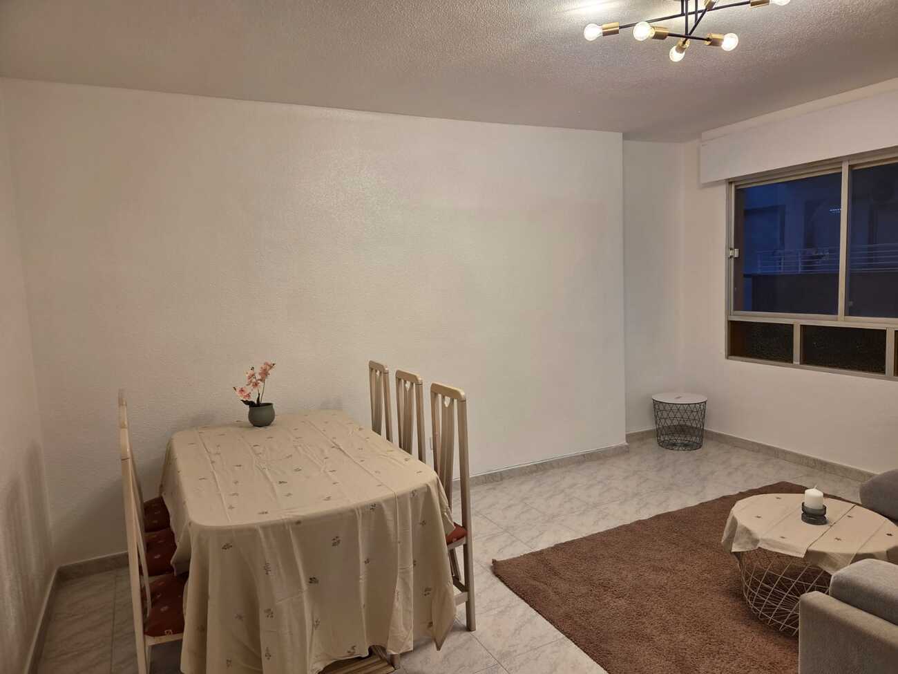 Apartamento en Torrevieja, Alicante, España 3 dormitorios, 95 m2 No. 193191