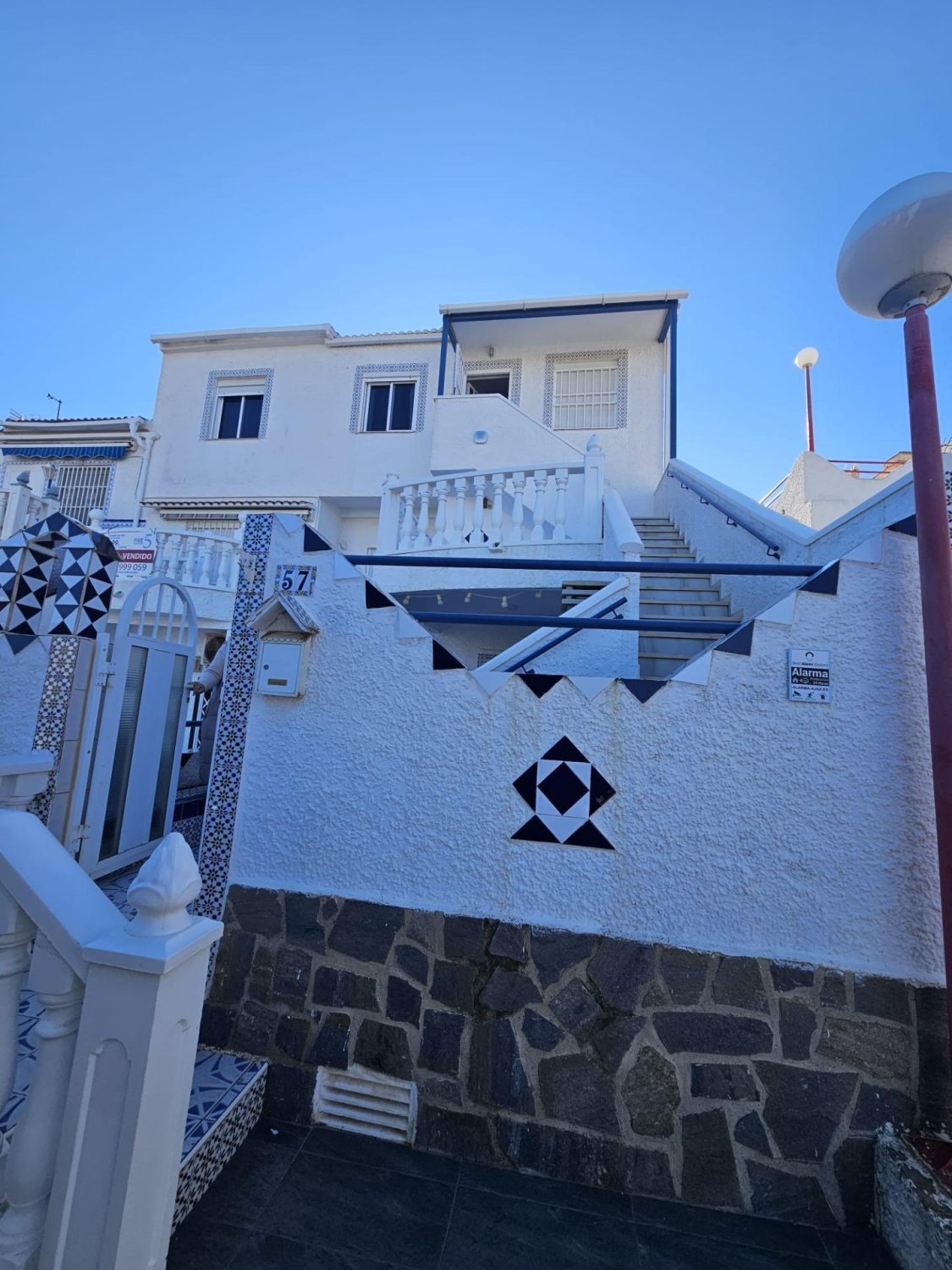 Duplex a Cabo Cervera-Playa la Mata, Alicante, Spagna 3 camere da letto, 65 mq. N° 155504