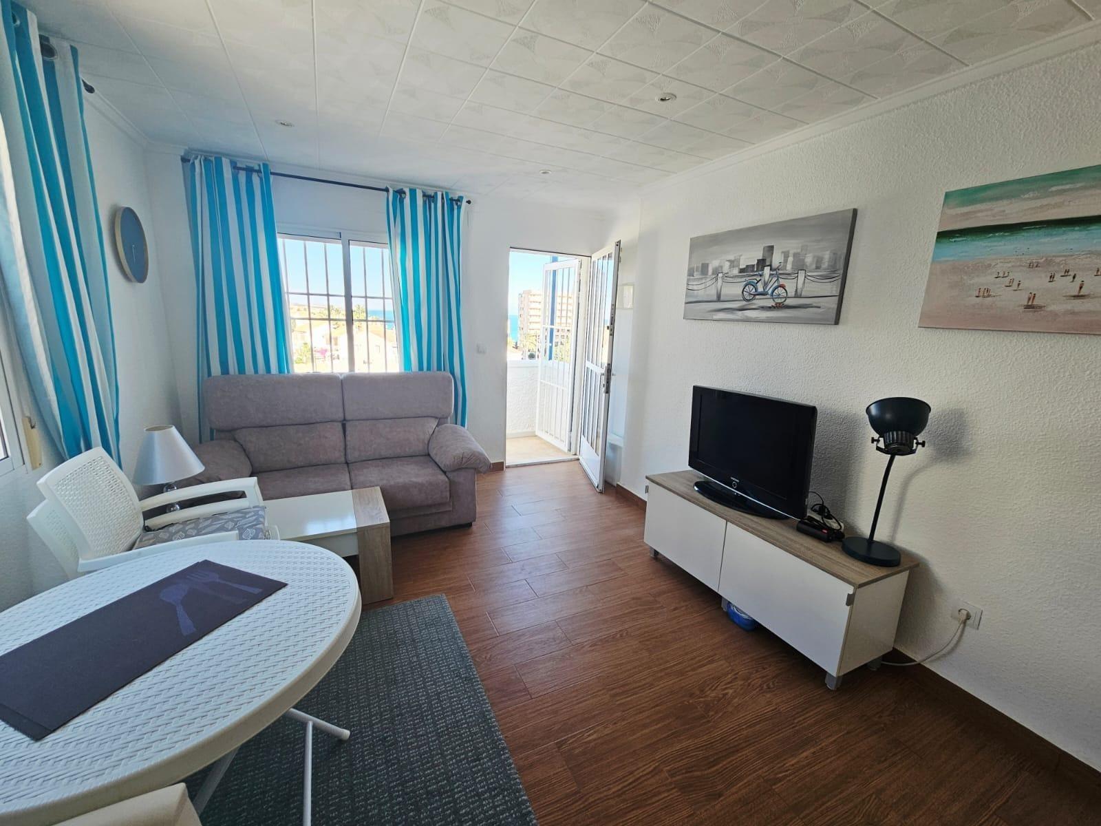 Duplex a Cabo Cervera-Playa la Mata, Alicante, Spagna 3 camere da letto, 65 mq. N° 155504