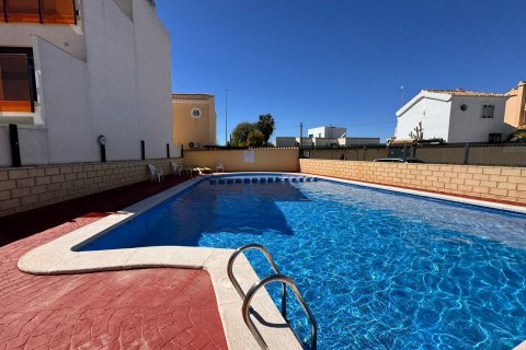 Casa adosada en venta en Dehesa De Campoamor, Alicante, España 3 dormitorios, 140 m2 No. 191794 - foto 27