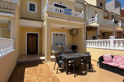 Casa adosada en venta en Dehesa De Campoamor, Alicante, España 3 dormitorios, 140 m2 No. 191794 - foto 2