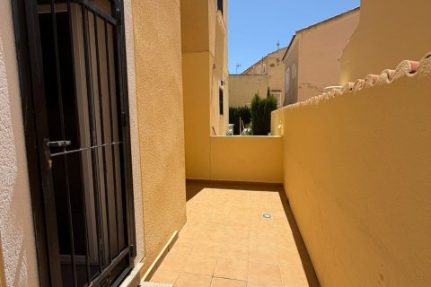 Casa adosada en venta en Dehesa De Campoamor, Alicante, España 3 dormitorios, 140 m2 No. 191794 - foto 9