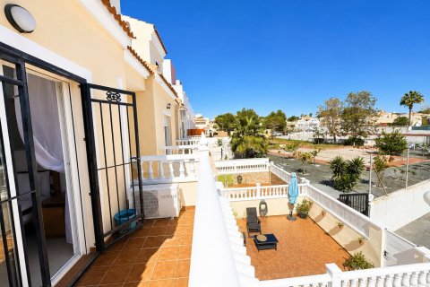 Casa adosada en venta en Dehesa De Campoamor, Alicante, España 3 dormitorios, 140 m2 No. 191794 - foto 15