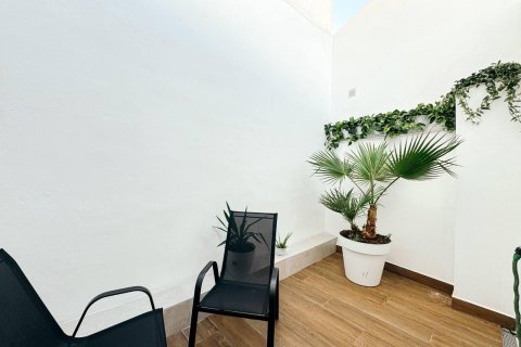 Liikekiinteistö myytävänä Torrevieja, Alicante, Espanja, 12 makuuhuonetta, 347 m2 No. 189000 - kuva 12