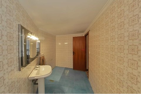 Apartment for sale Valencia, Spain 4 bedrooms, 137 sq.m. No. 133563 - photo 17
